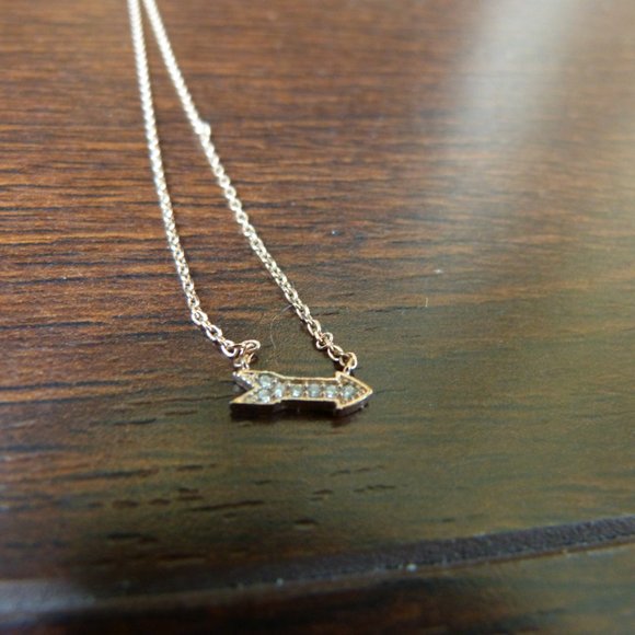 Silver & gold arrow necklace - Picture 1 of 1